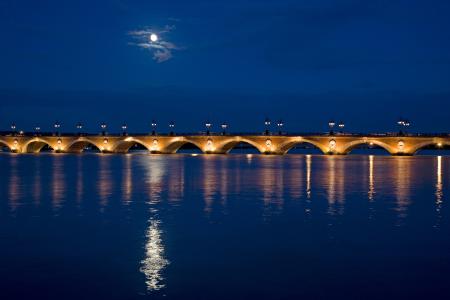 Pont de Pierre bridge over Garonne river