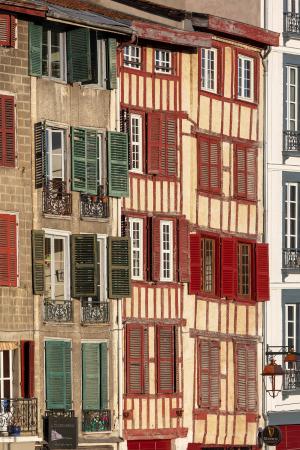 Facades, Bayonne