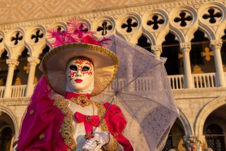 Pink lady in front of the palace